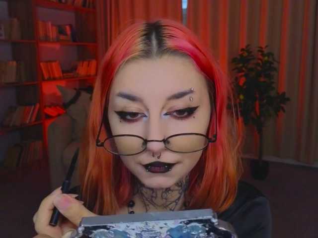 MistressMarcelline live cam on BongaCams