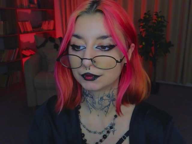 MistressMarcelline live webcam show
