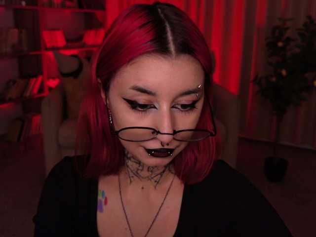 MistressMarcelline live cam on BongaCams