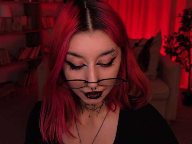 MistressMarcelline live cam on BongaCams