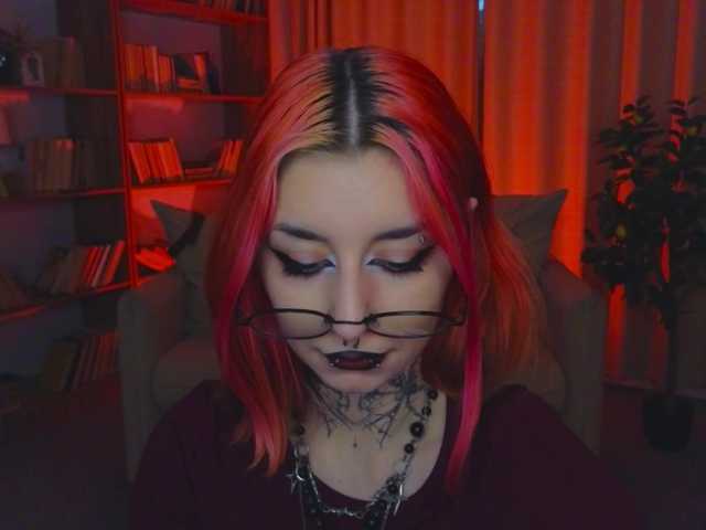 MistressMarcelline live cam on BongaCams
