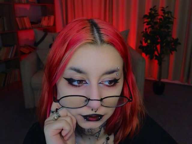 MistressMarcelline live cam on BongaCams