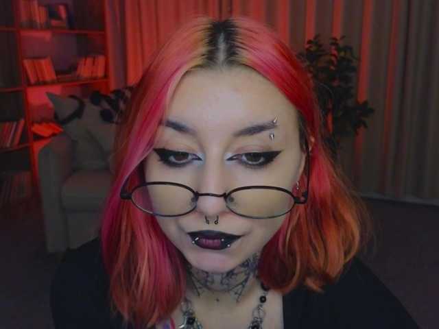 MistressMarcelline live cam on BongaCams