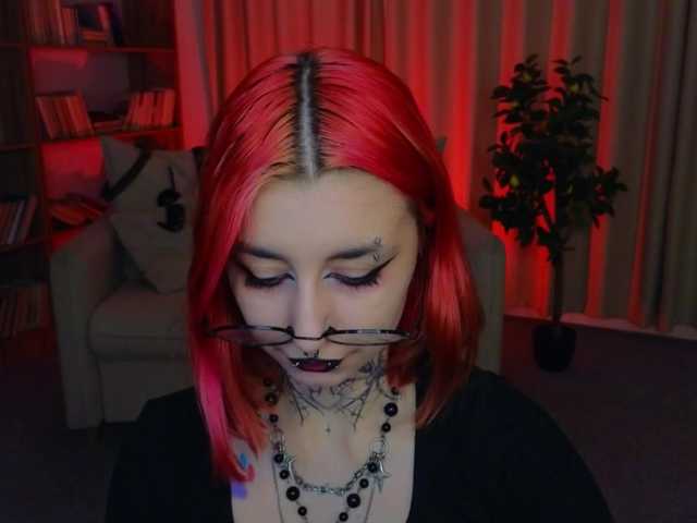 MistressMarcelline live cam on BongaCams
