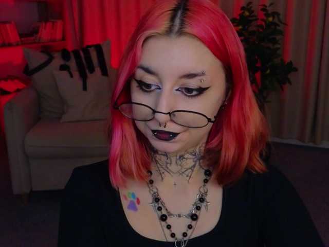 MistressMarcelline live webcam show