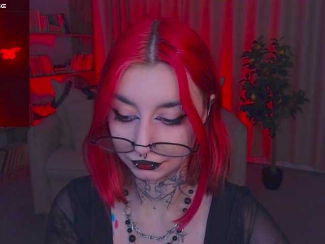 MistressMarcelline live cam on BongaCams