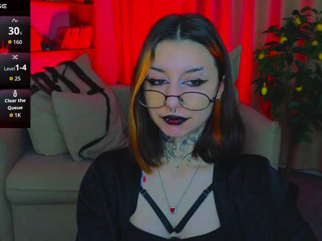 MistressMarcelline's BongaCams show and profile