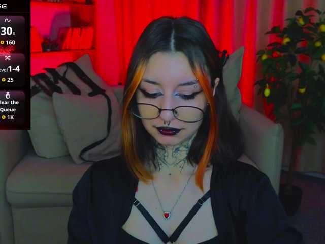 MistressMarcelline's BongaCams show and profile