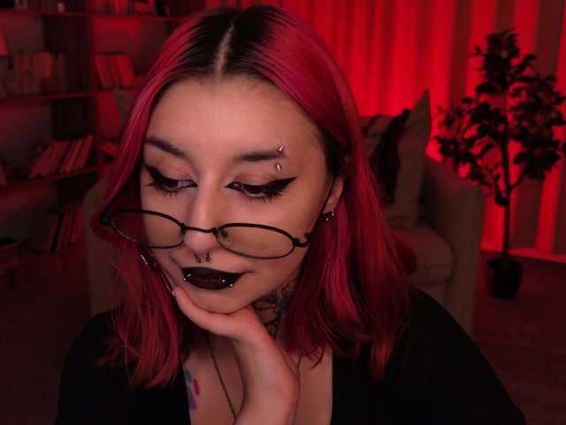MistressMarcelline live cam on BongaCams