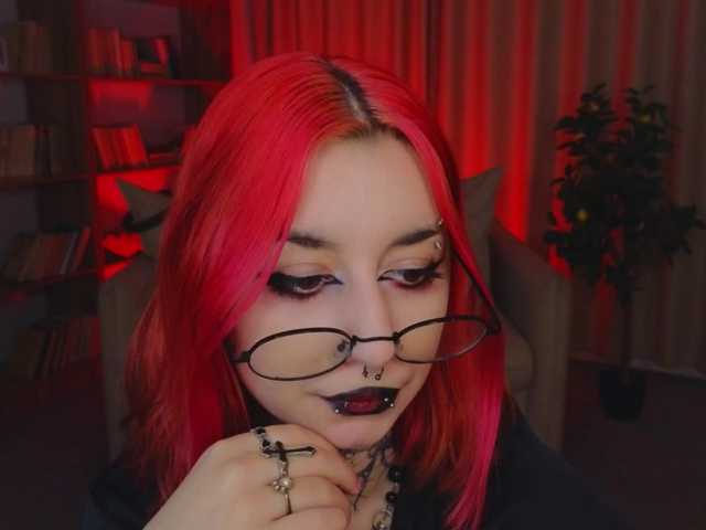MistressMarcelline live cam on BongaCams