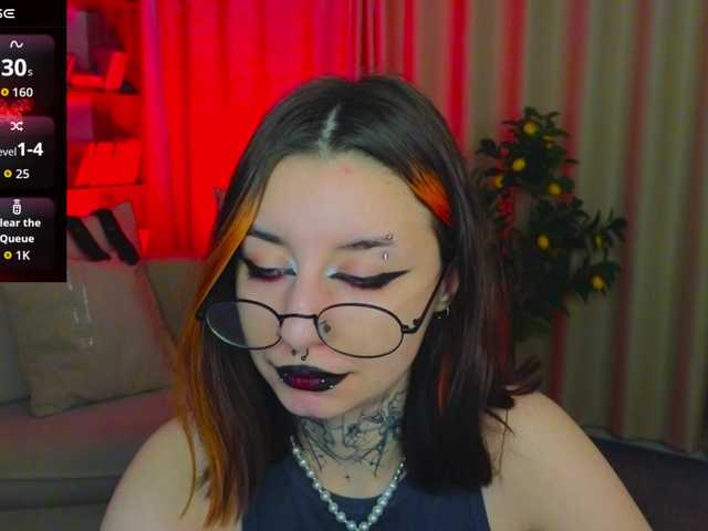 MistressMarcelline webcam