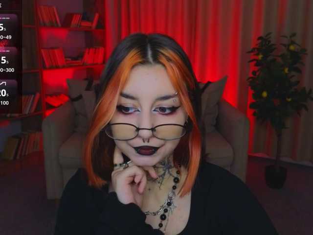 MistressMarcelline live cam on BongaCams