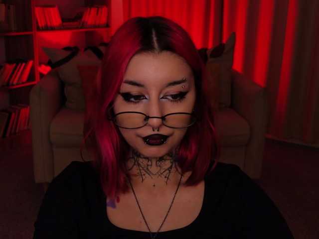 MistressMarcelline live cam on BongaCams
