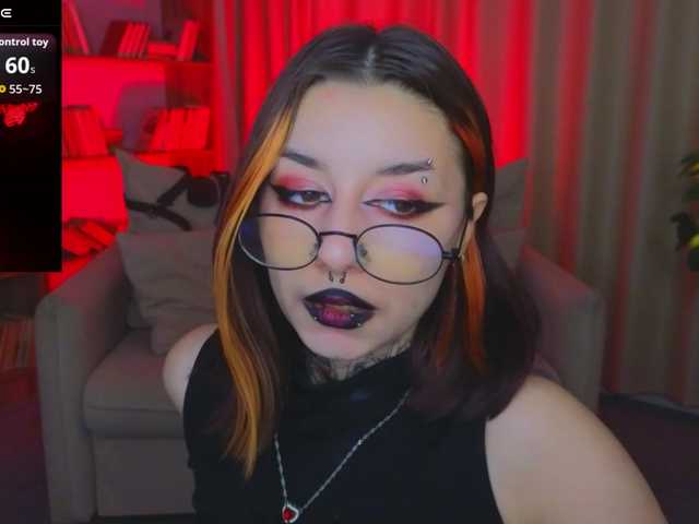 MistressMarcelline live cam