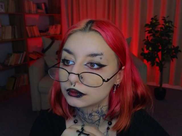 MistressMarcelline live cam on BongaCams
