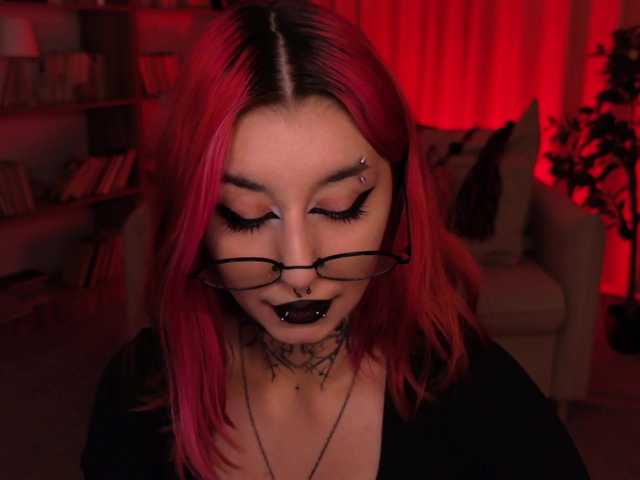 MistressMarcelline live cam on BongaCams