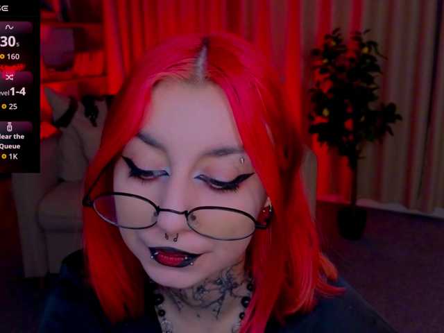 mistressmarcelline live sex