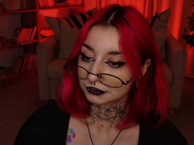 MistressMarcelline live cam on BongaCams