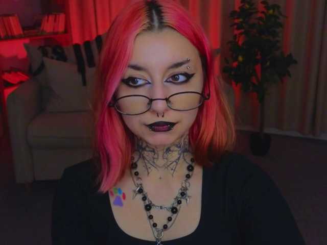 MistressMarcelline live webcam show