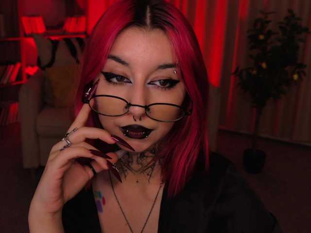 MistressMarcelline live cam on BongaCams