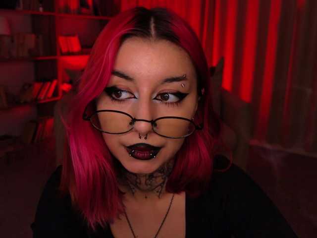 MistressMarcelline live cam on BongaCams