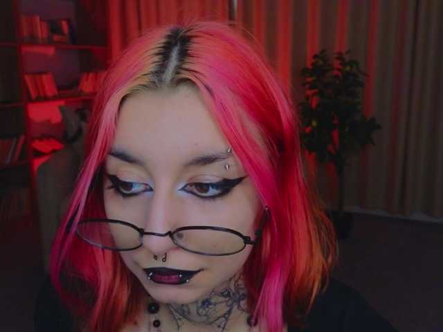 MistressMarcelline live webcam show