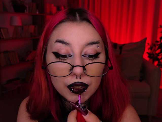 MistressMarcelline live cam on BongaCams