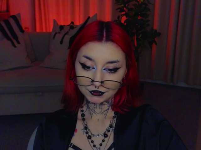 MistressMarcelline live cam on BongaCams