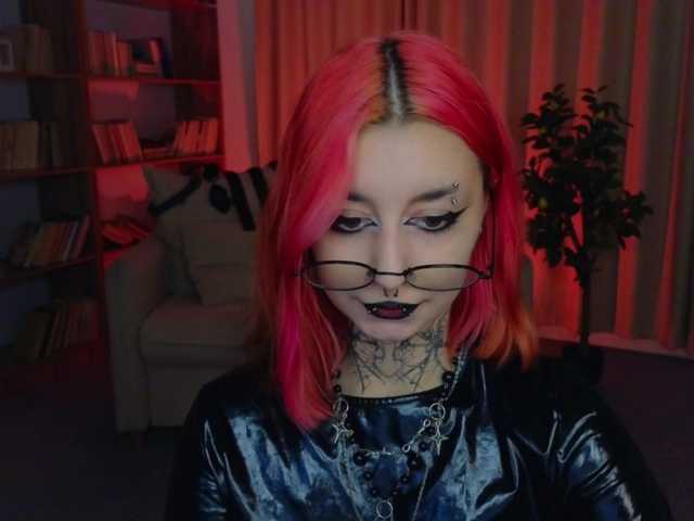 mistressmarcelline online