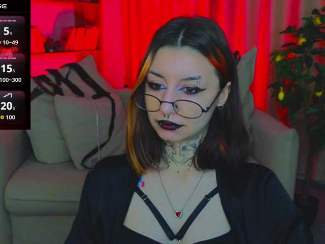 MistressMarcelline's BongaCams show and profile