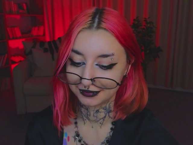 MistressMarcelline live webcam show