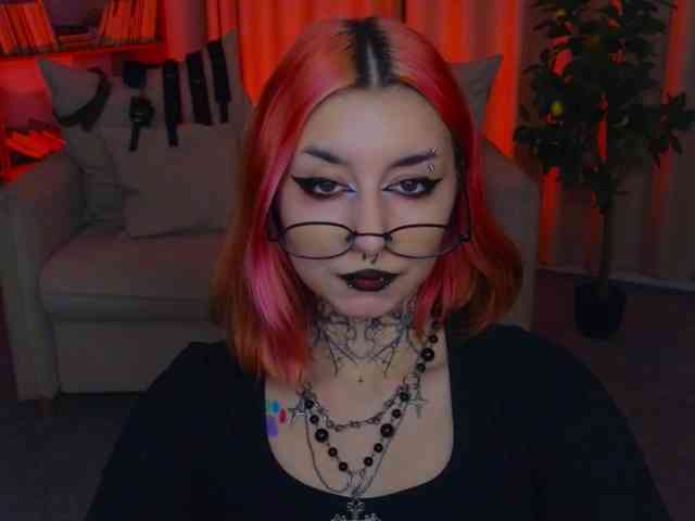 MistressMarcelline webcam