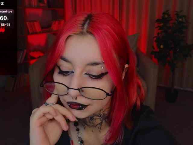 MistressMarcelline webcam