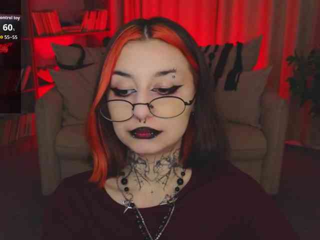 MistressMarcelline webcam
