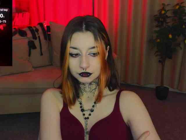 MistressMarcelline webcam