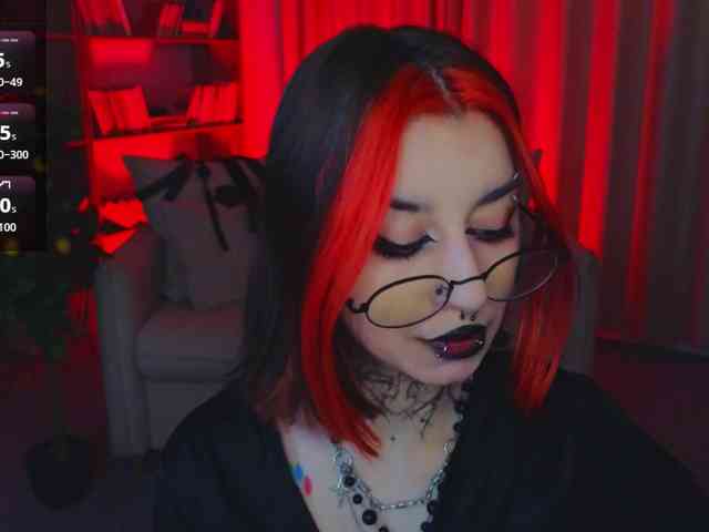 MistressMarcelline webcam
