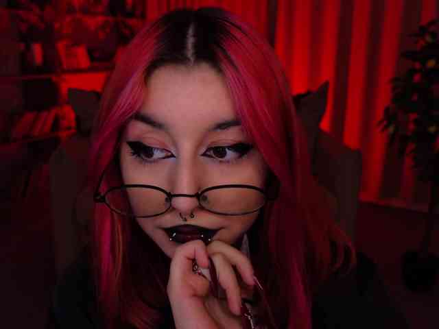 MistressMarcelline MistressMarcelline