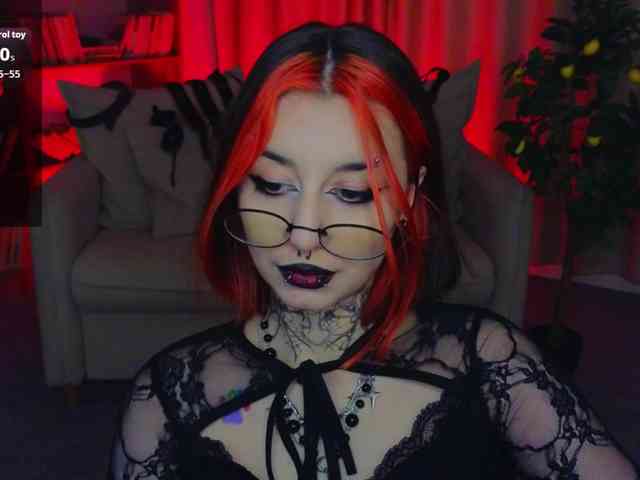 MistressMarcelline webcam