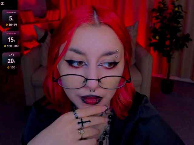 MistressMarcelline webcam