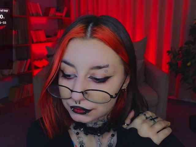 MistressMarcelline webcam
