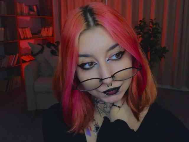 MistressMarcelli... Live Webcam on BongaCams