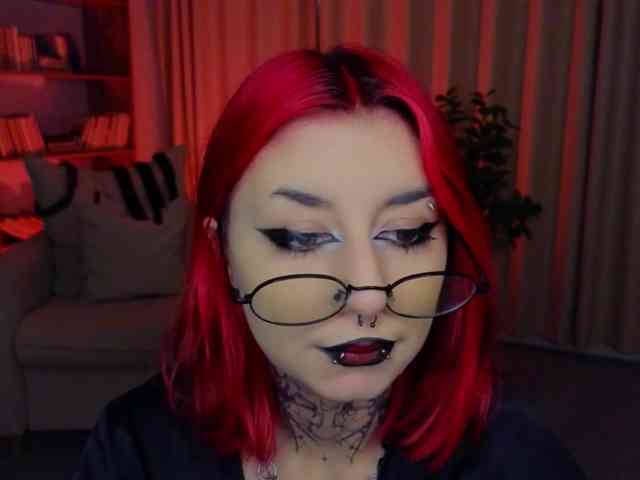 MistressMarcelline webcam