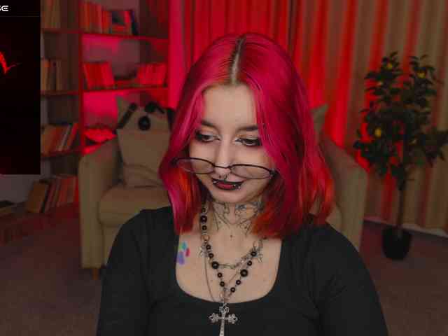 MistressMarcelline webcam