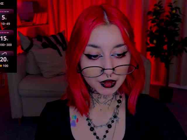 MistressMarcelline webcam