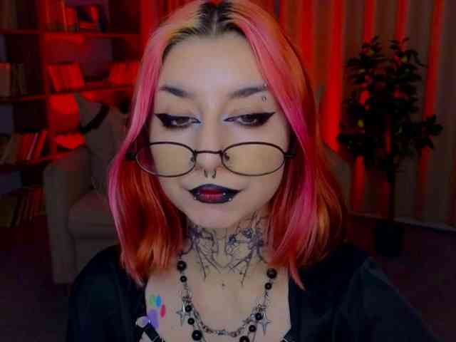 MistressMarcelline webcam