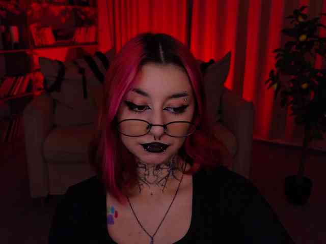MistressMarcelline webcam