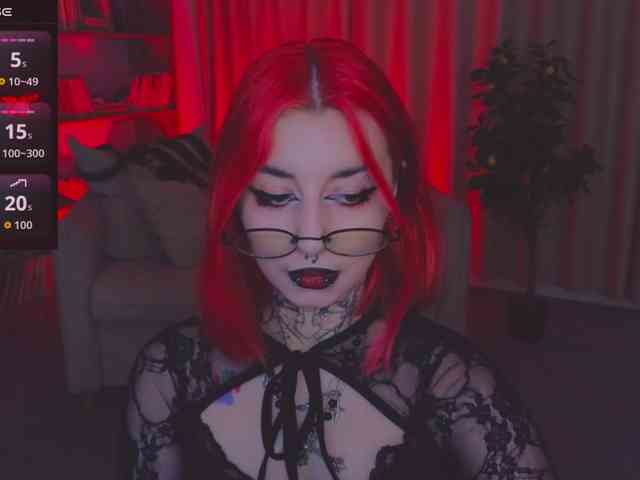 MistressMarcelline webcam