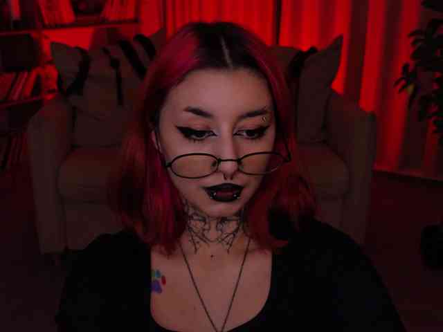 MistressMarcelline webcam