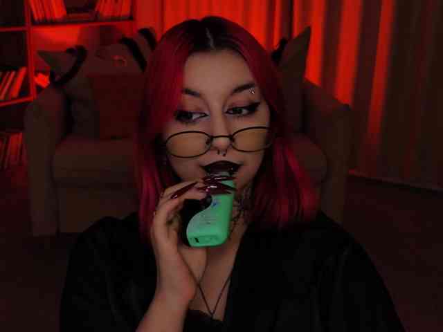 MistressMarcelline webcam