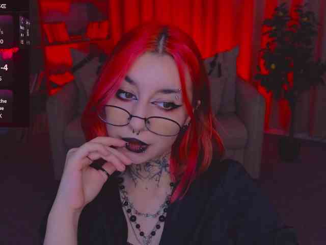 MistressMarcelline webcam